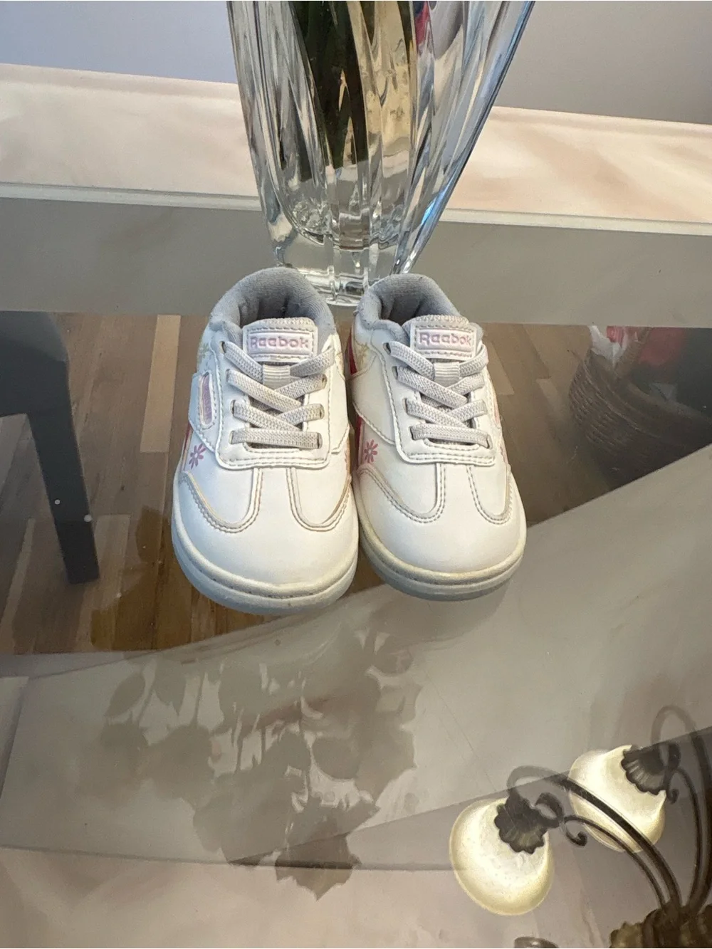 Reebok Kids White and Pink Athletic Shoes size 6K